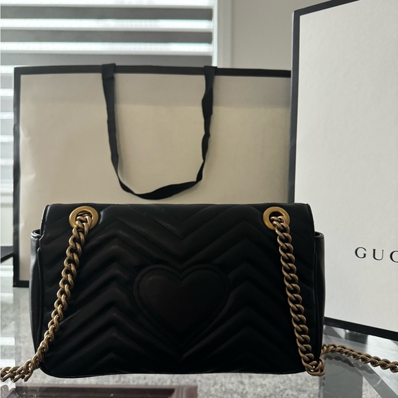 GUCCI MARMONT MEDIUM SHOULDER BAG - Picture 5 of 10